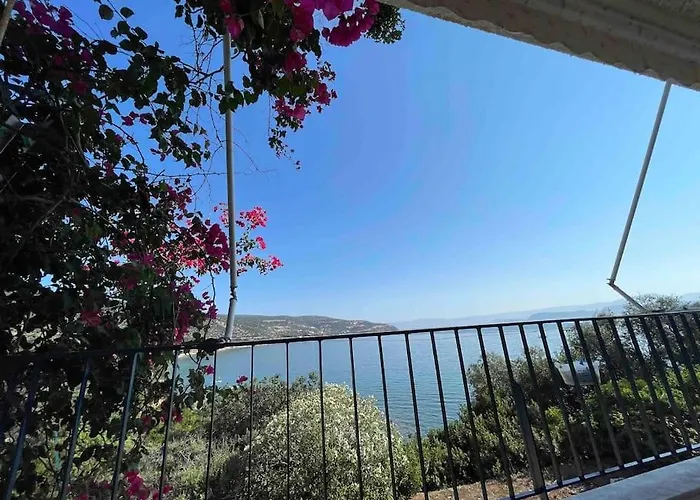 Breathtaking Oceanfront View Home & Private Beach