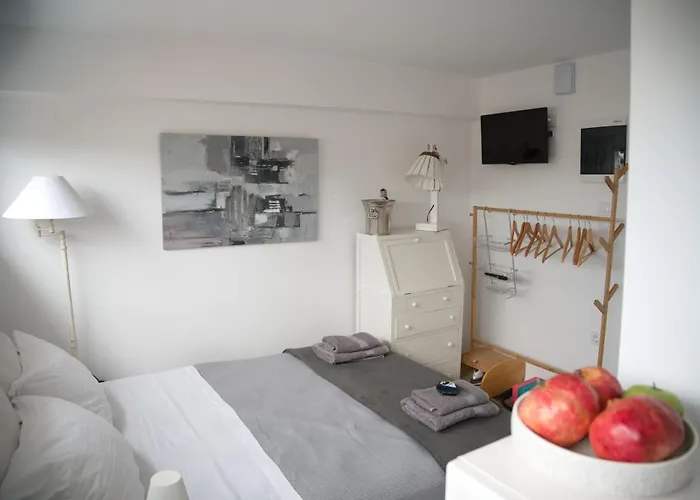 Central Aesthetic Studio With Panoramic Views