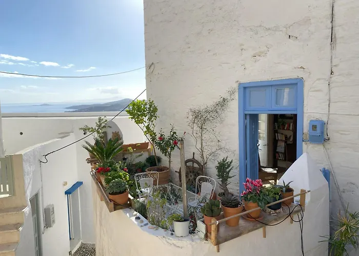 Jasmine Sea View Apartment With Blooming Patio