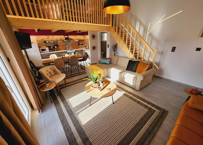 Luxury Loft Apartment Yiota