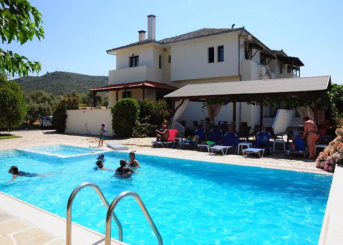 Palirria Hotel & Studios