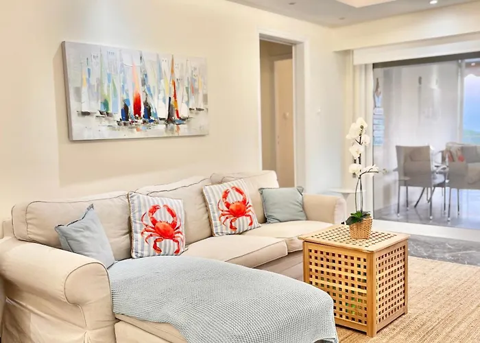 Vouliagmeni Sea And Sun Apartment