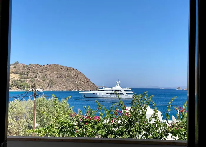 Petridi Maria Suites & Apartments