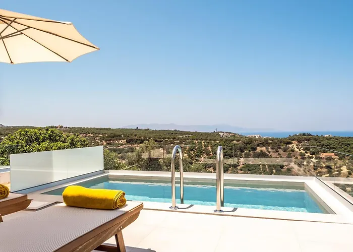 Evora Suites