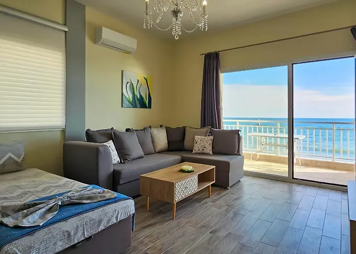 Hara Apartment In Front Of The Beach