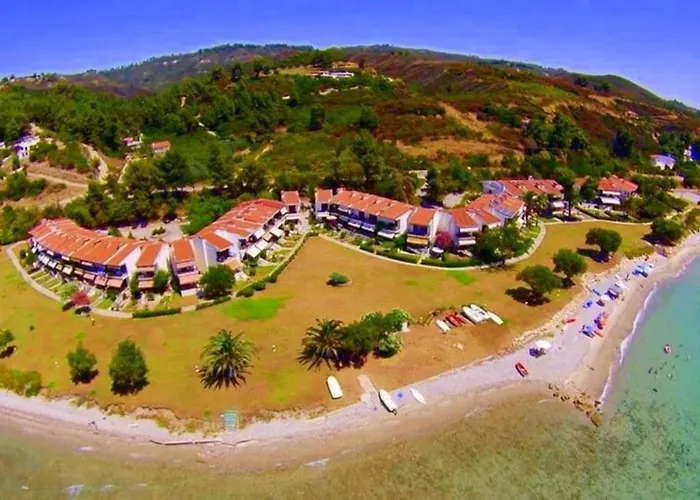 Serene Housecomplex,110M2 House By Marvellous Sea