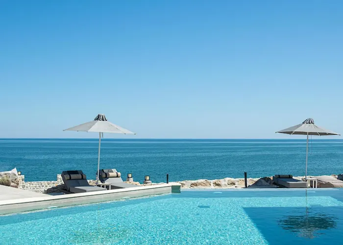 Akrotiri Olympus Luxury Suites - Adults Only
