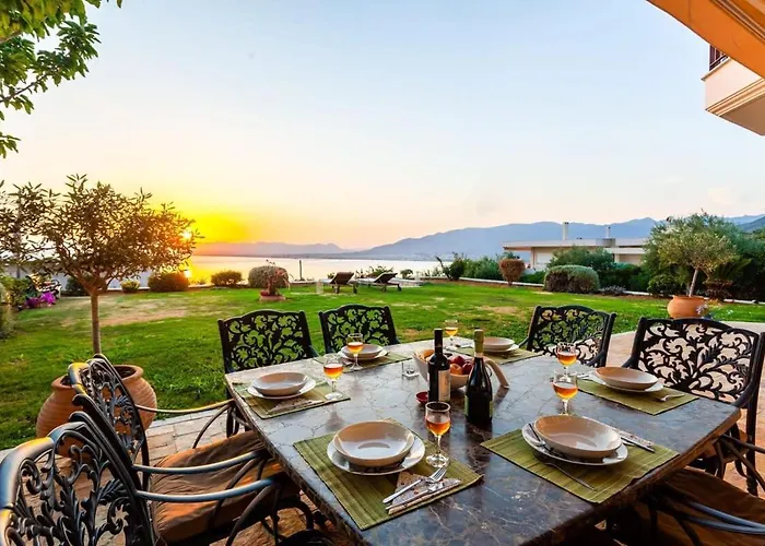 Sunset Paradise - Verga\'S Utimate Seaview Getaway