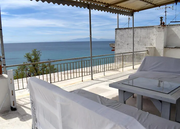 Thea Apartment In Nea Kallikratia