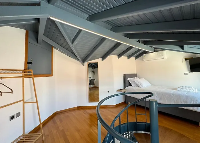 S&F Luxury Apartment