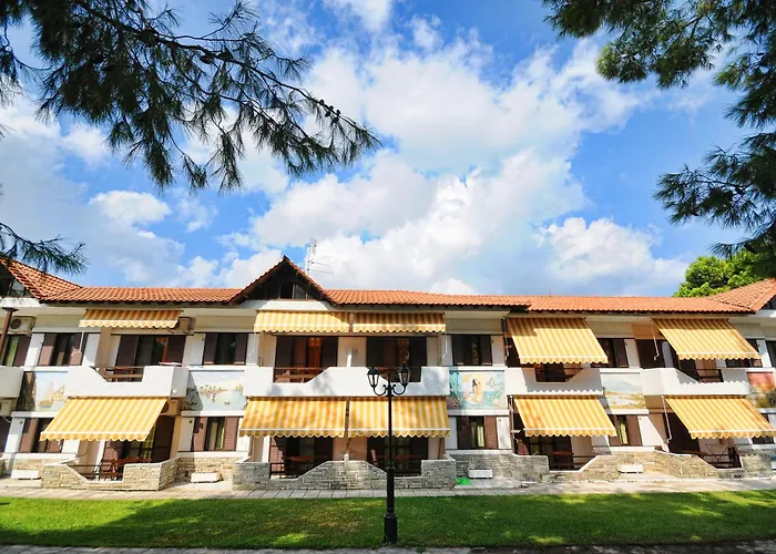 Haus Platanos Apartments & Bungalows By The Sea