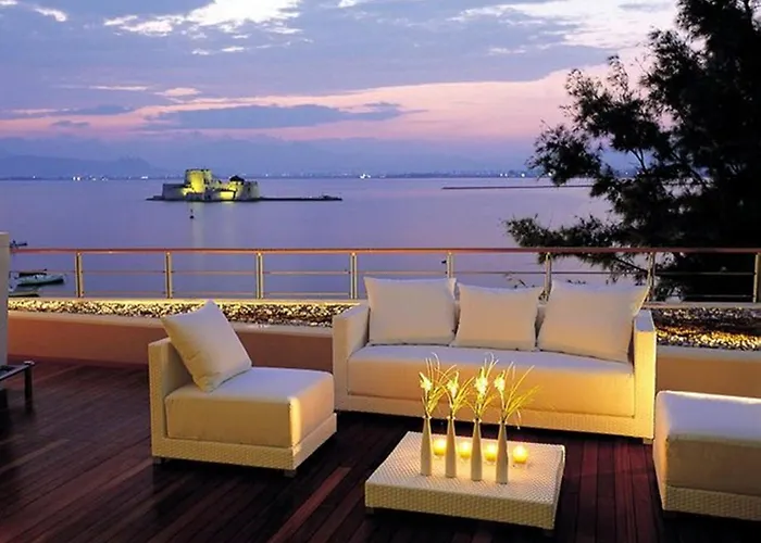 Amphitryon Hotel
