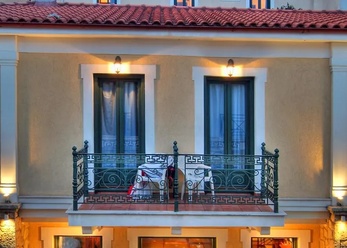 Artemis Hotel