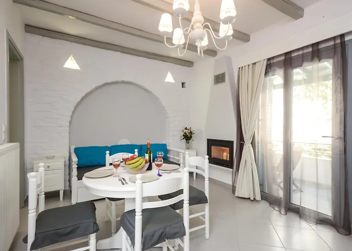 Santa Katerina Apartments & Studios
