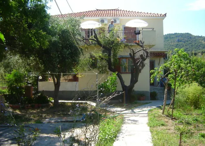 Vassilis Studios