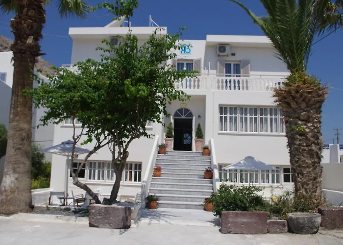 Kamari Blue Boutique Hotel