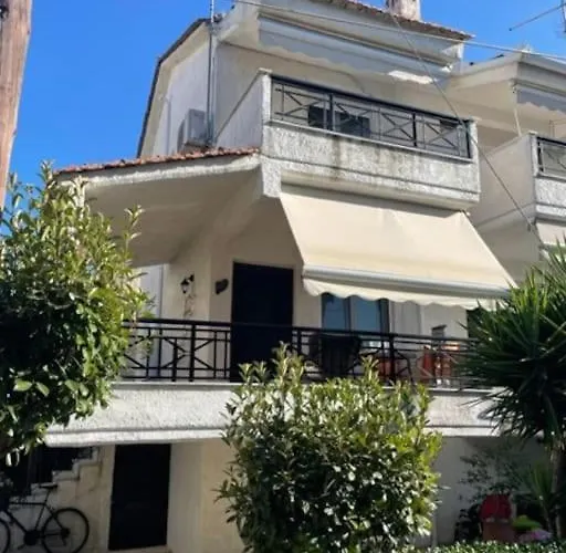 Lefki\'S House
