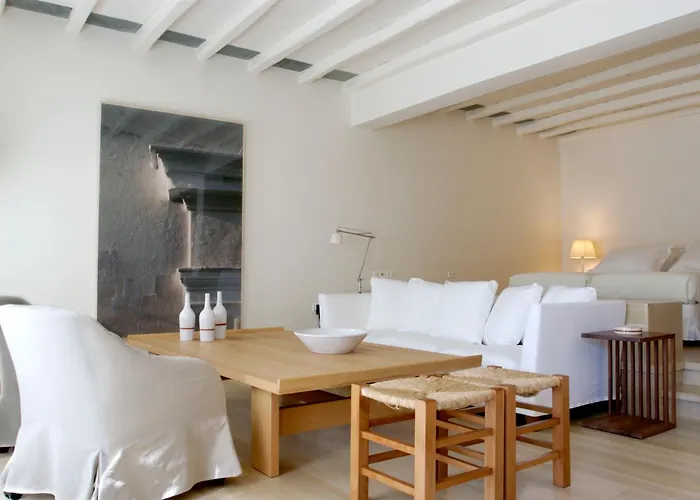Elies Resorts