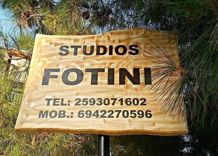Foteini Rooms