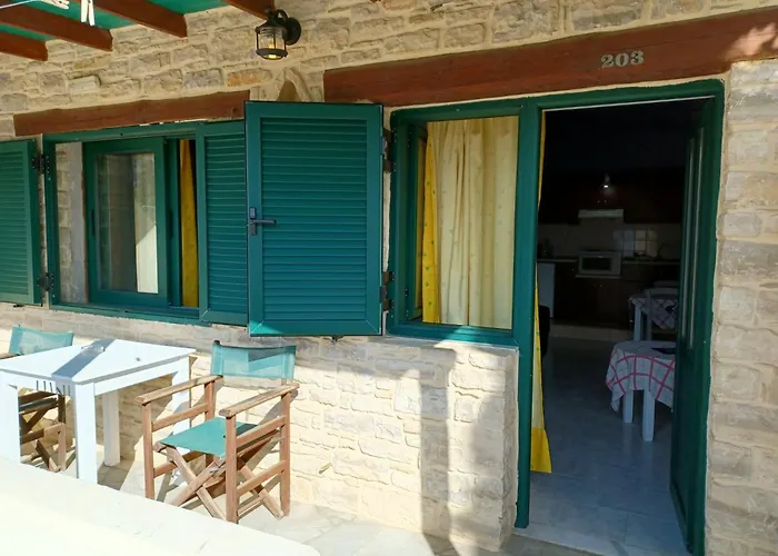 Apartments And Studios Xenophon