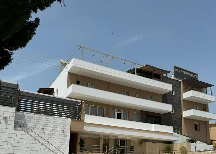 Selefkos Palace