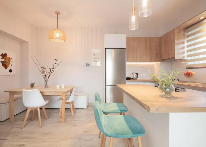 !!New!!Andriana\'S 2-Bedroom Countryside Retreat