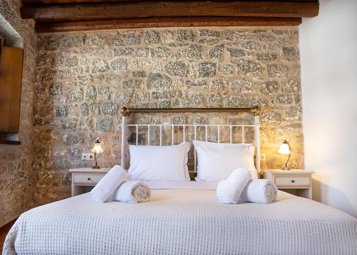 Trapela Areopolis, Boutique Hotel