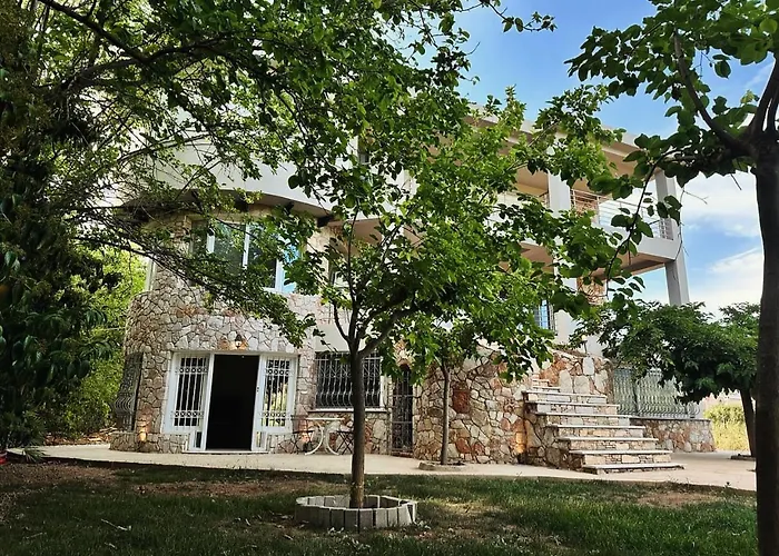 Mulberry House