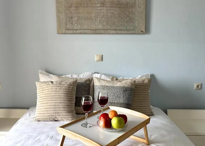 4Br Newly Renovated Retreat Tranquil Coastal Haven