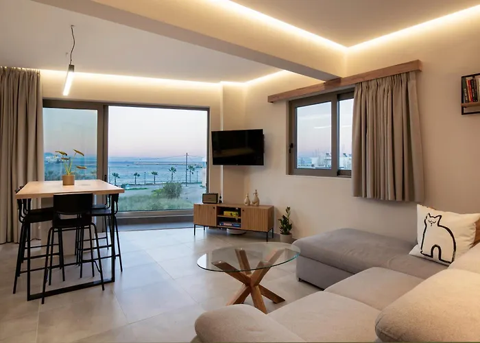 400 Steps Apartment