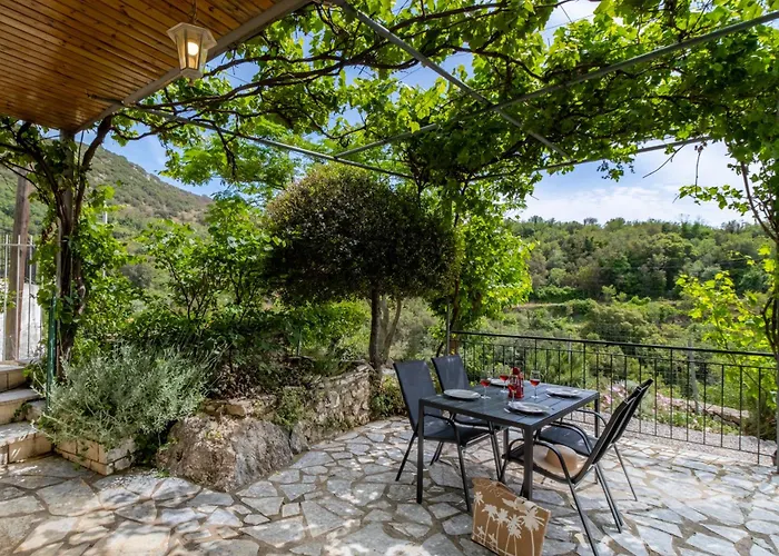 Kerkis Traditional Guesthouse