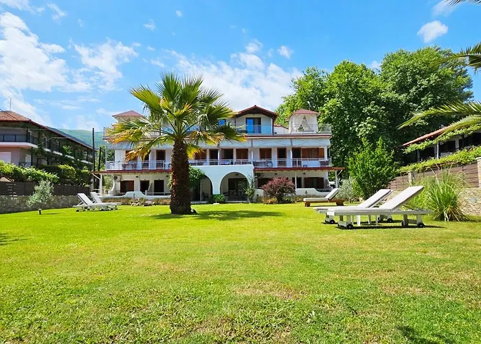 Efrosini Hotel Apartments & Studios