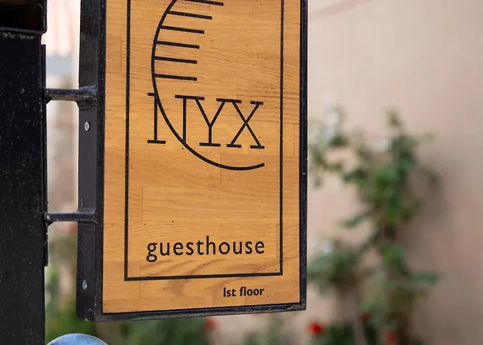 Nyx Guesthouse