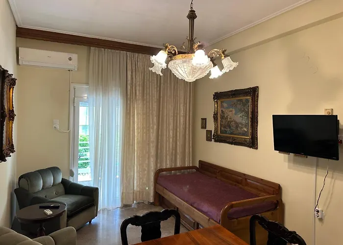 Theoni Central Apartment