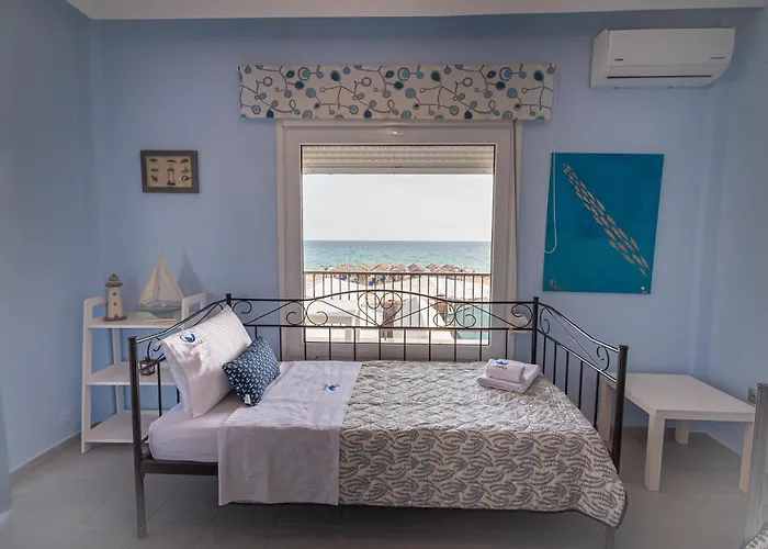 Sandra Seafront Apartment By Rentalspro Services - Nea Moudania
