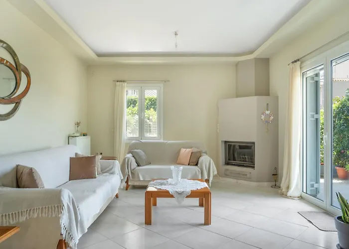 Elia Apartment Kanali