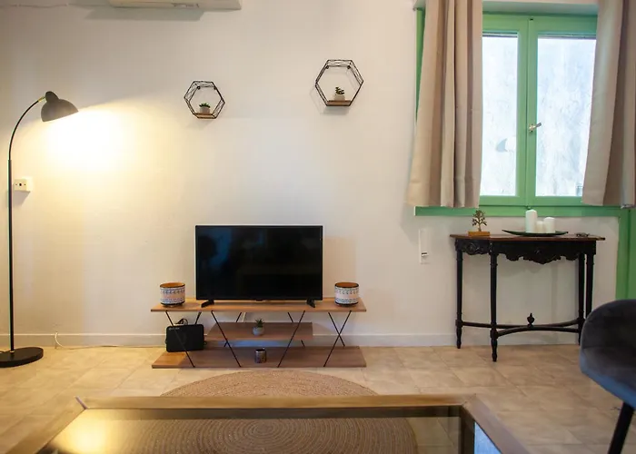Morning Glory Apartment