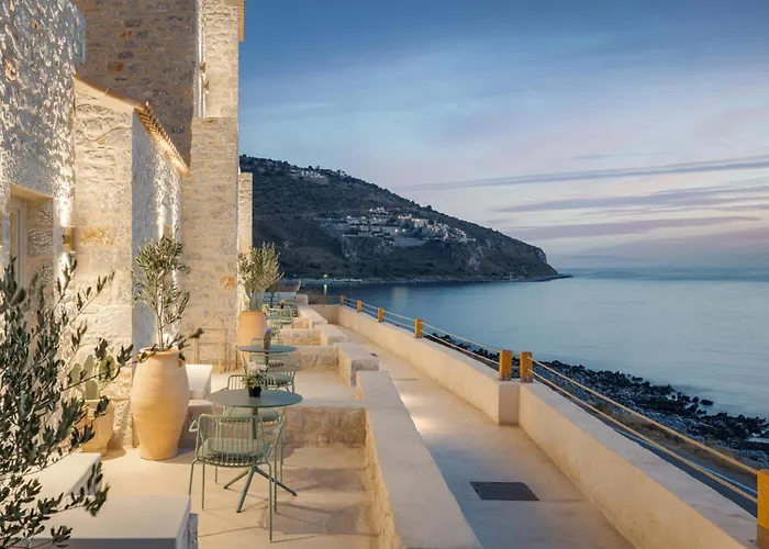 Yerma Suites Limeni