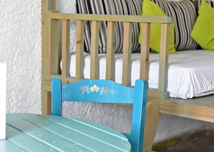 Mantos Rooms 1