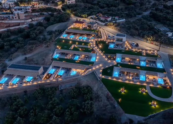 Deos Luxury Suites - Adults Only