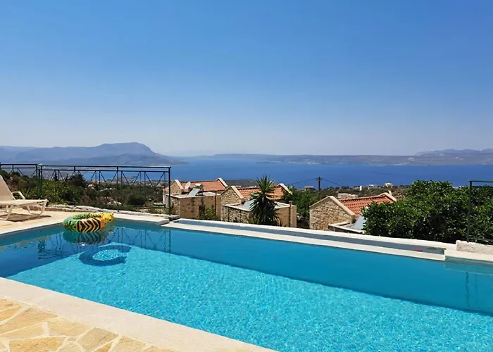 Saint George\'s Retreat Village