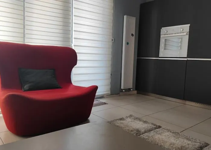 Central Station Modern Apartment
