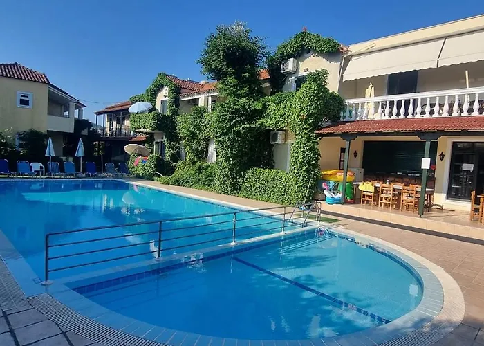 The Mayflower Studios & Apartments