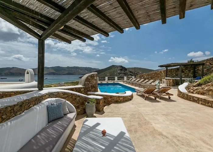 Lkm 2 Bed Villa Pareja II Panormos