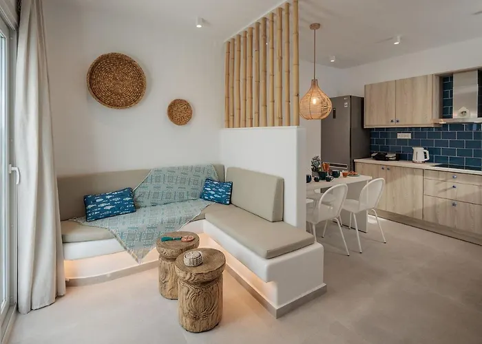 Silvina Loft, Kastraki Naxos