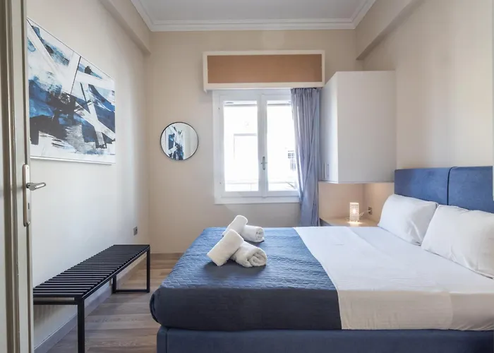 Beachside Bliss Freshly Renovated 2-Bedroom Getaway