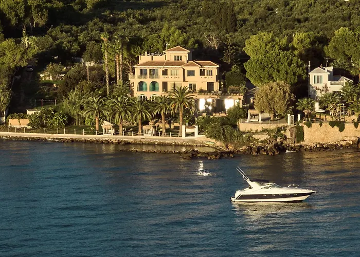 Calypso Villas
