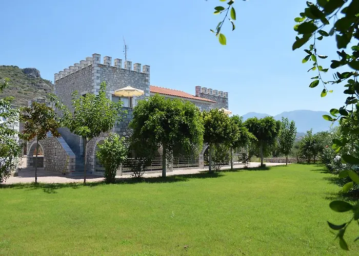 Nefeli Apartments