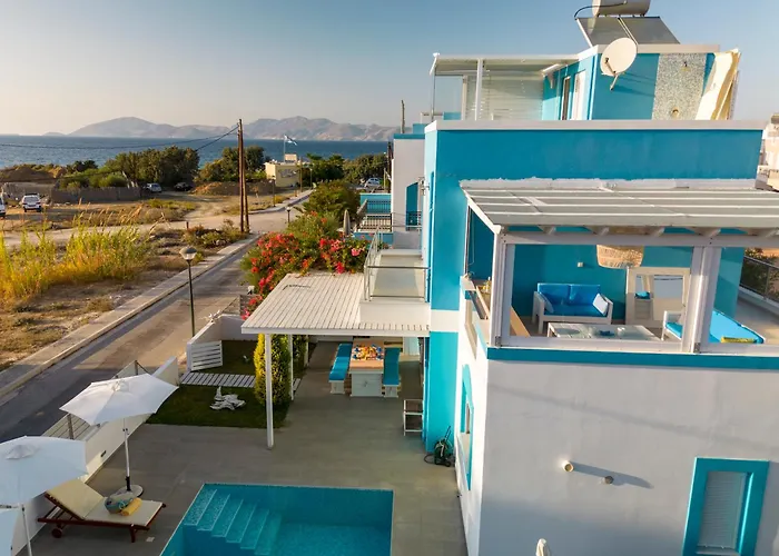 Seabreeze Villa - With Jacuzzi & Heated Pool