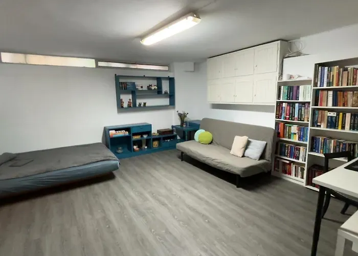 Ping Pong Flat Studio